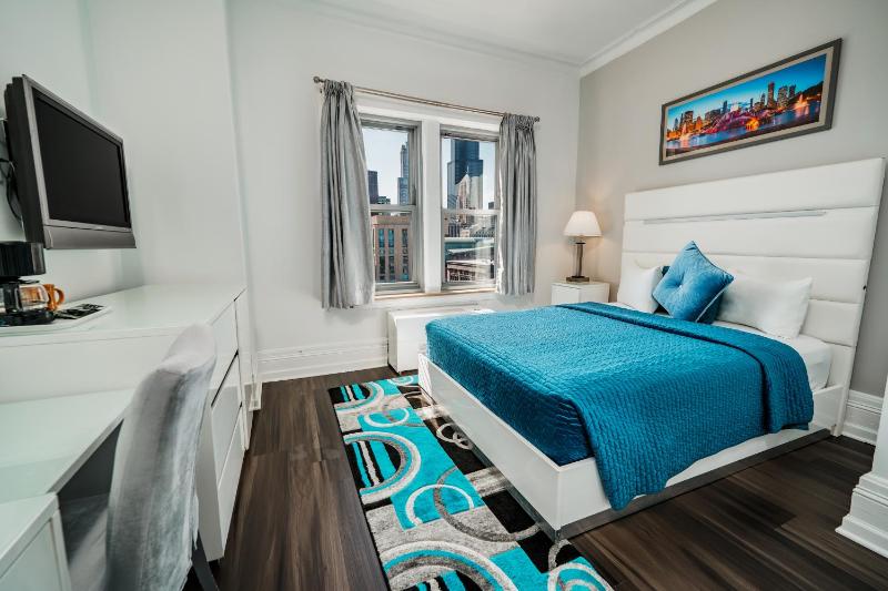 Queen Room image 1