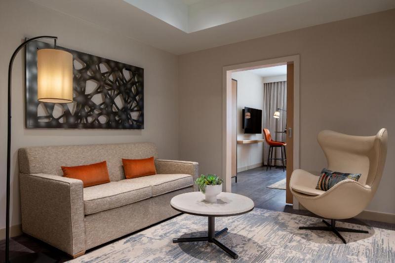 One Bedroom King Suite with Sofa Bed image 2