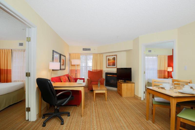 Two-Bedroom Suite image 1