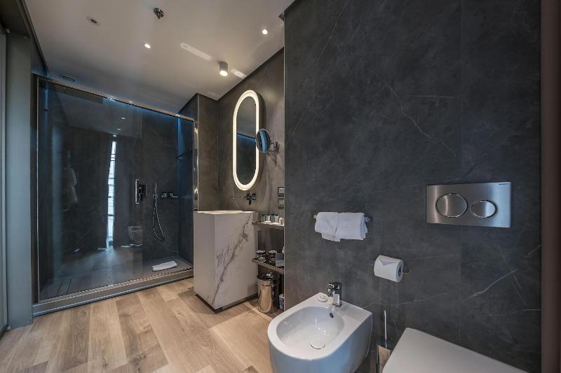 The Regency Rome a Tribute Portfolio Hotel - image 16