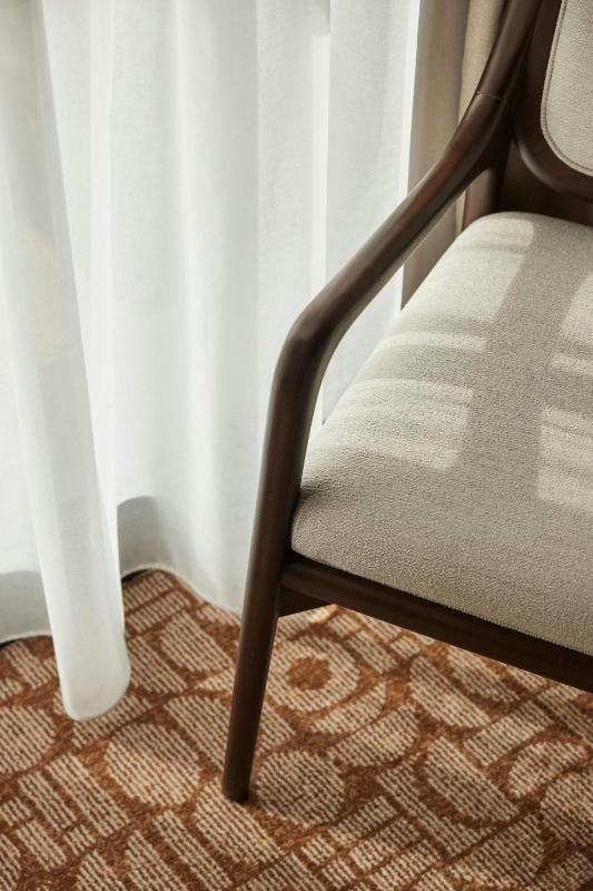 Standard King Room image 4