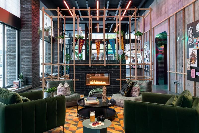 Moxy Portland Downtown - image 22