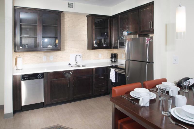 Two-Bedroom Suite image 4