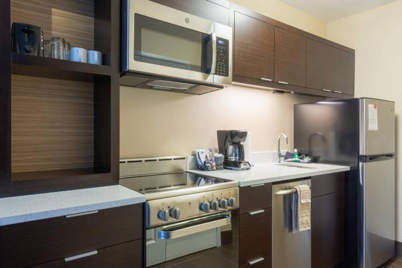 One Bedroom Suite with queen bed, sofa bed and city view image 3
