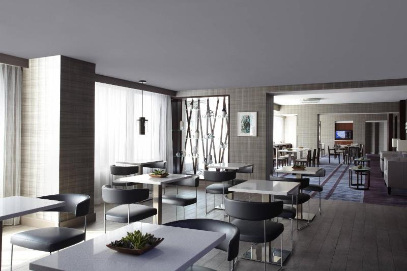King Room Club Level image 3
