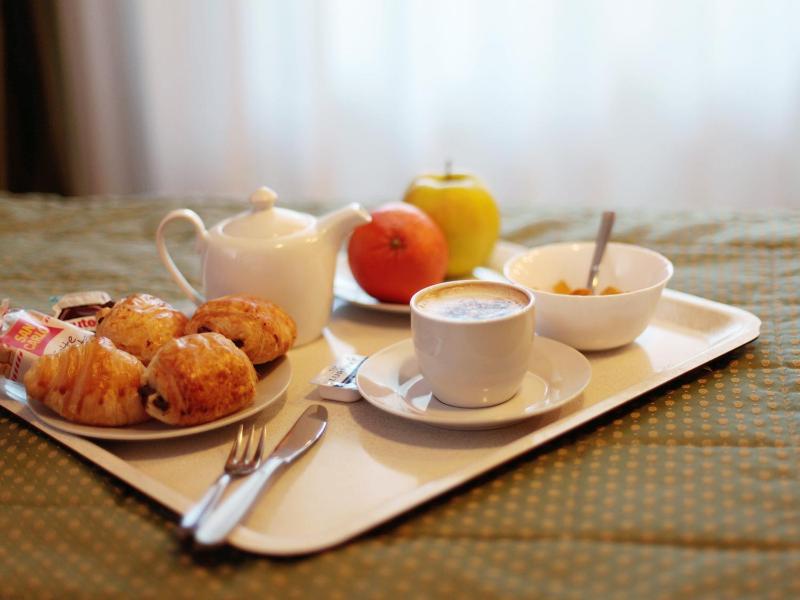 Quadruple Room image 2