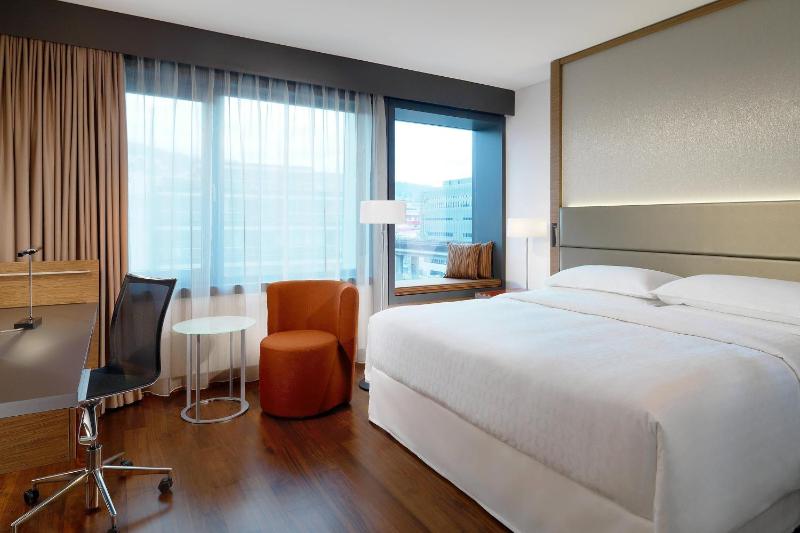 Sheraton Double Room image 1
