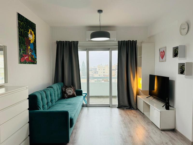 White 1-bdr apartment Agyos Tychonas - image 10