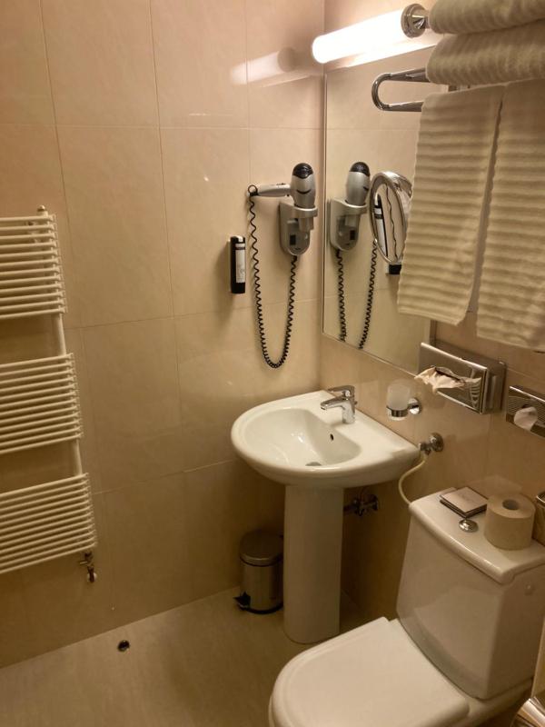 Small Double Room image 2