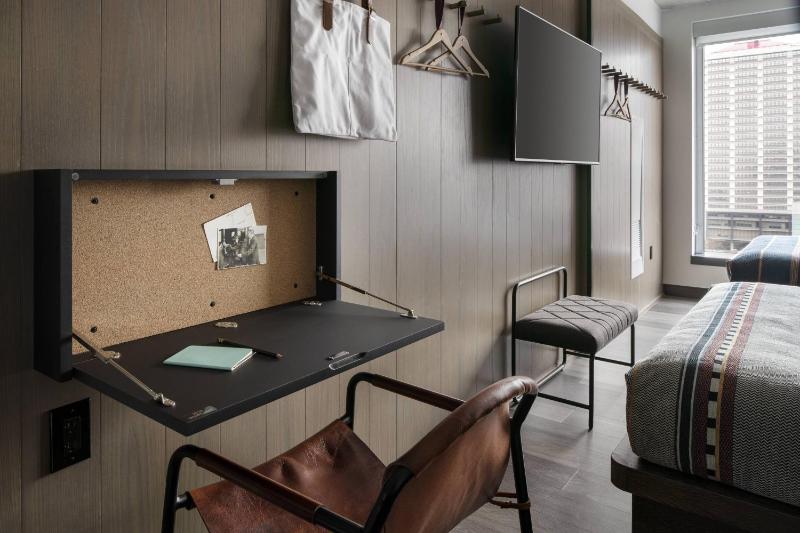Moxy Louisville Downtown - image 3