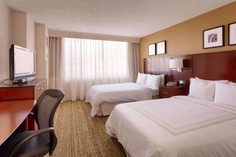 Queen Room with Two Queen Beds image 1
