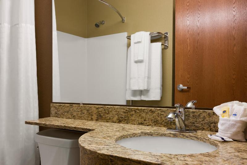 Queen Room - Non-Smoking image 2
