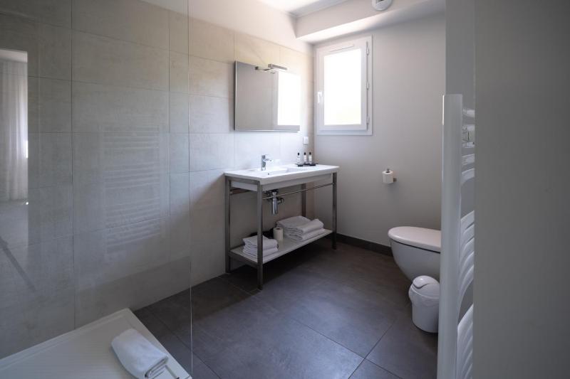 One-Bedroom Apartment with Garden View (4 Adults) image 4