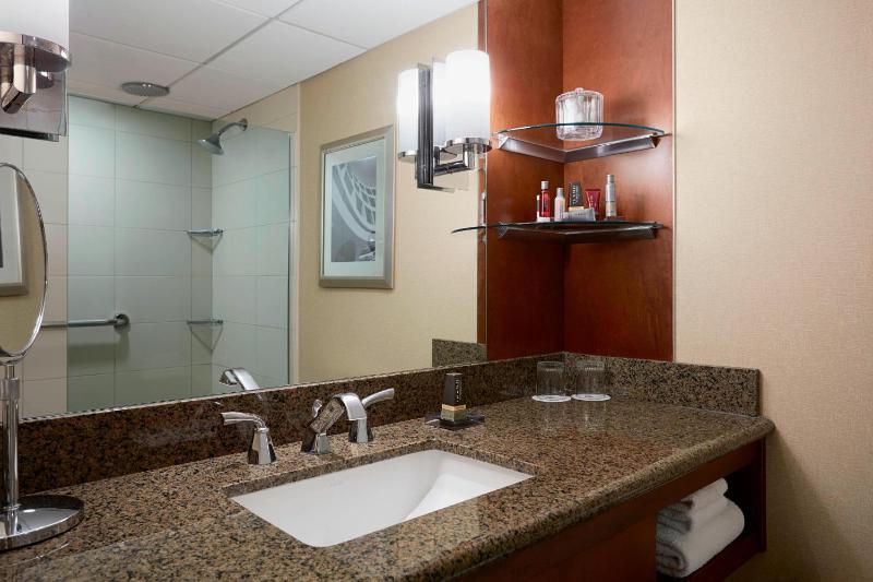 King Room image 3