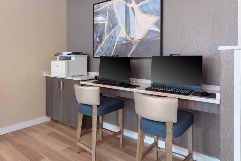 Residence Inn by Marriott Virginia Beach Town Center - image 5