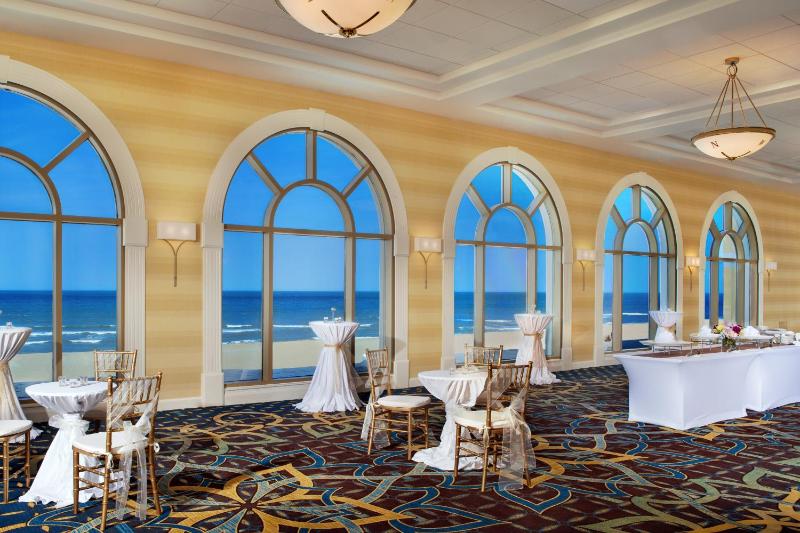 Sheraton Virginia Beach Oceanfront Hotel - image 19