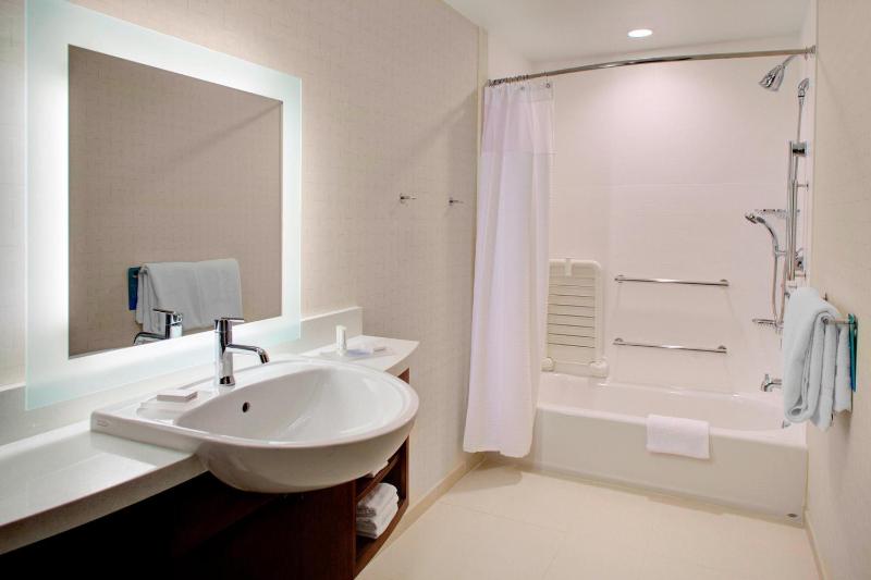King Suite image 2