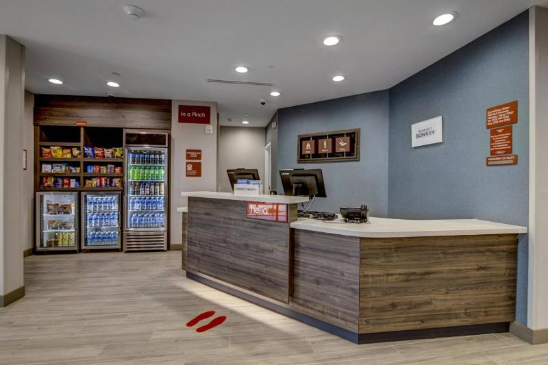 TownePlace Suites by Marriott Houston Hobby Airport - image 9