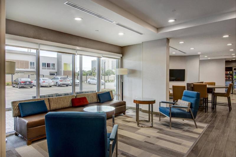 TownePlace Suites by Marriott Houston Hobby Airport - image 12