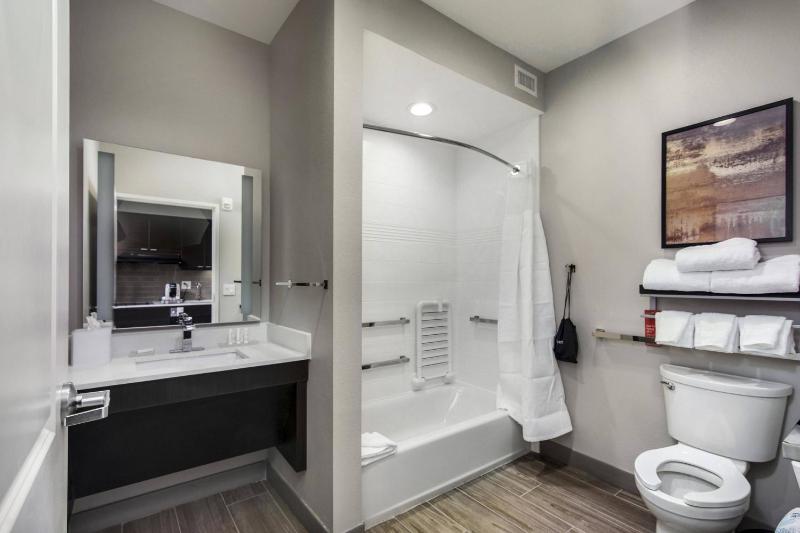 TownePlace Suites by Marriott Houston Hobby Airport - image 28