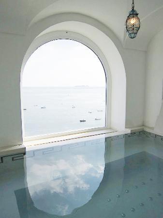Suite with Private Pool image 4