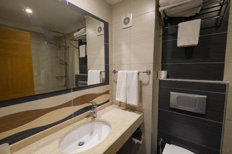 Junior Suite image 3