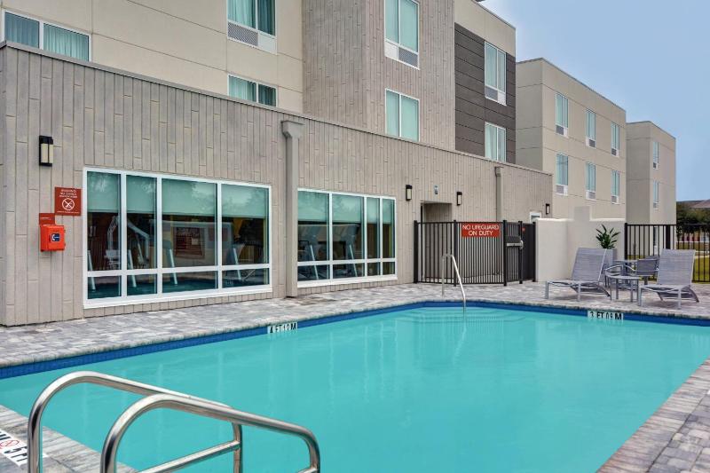 TownePlace Suites by Marriott Sarasota/Bradenton West - image 23