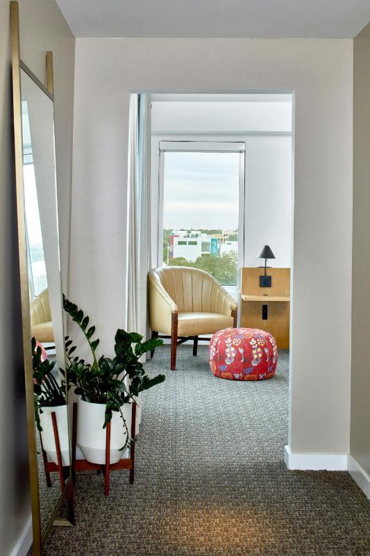 Superior, Guest room, King image 2