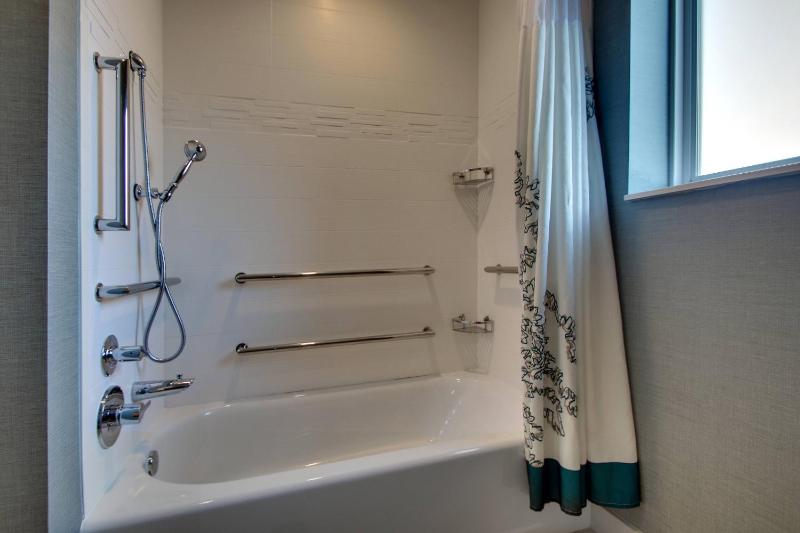 King Suite image 2