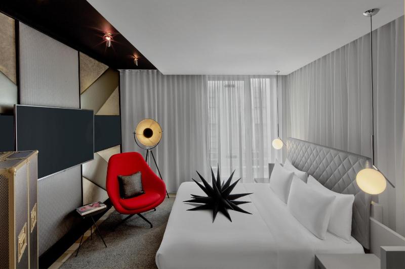 Wonderful Room, Low Floor, Guest room, 1 King image 3