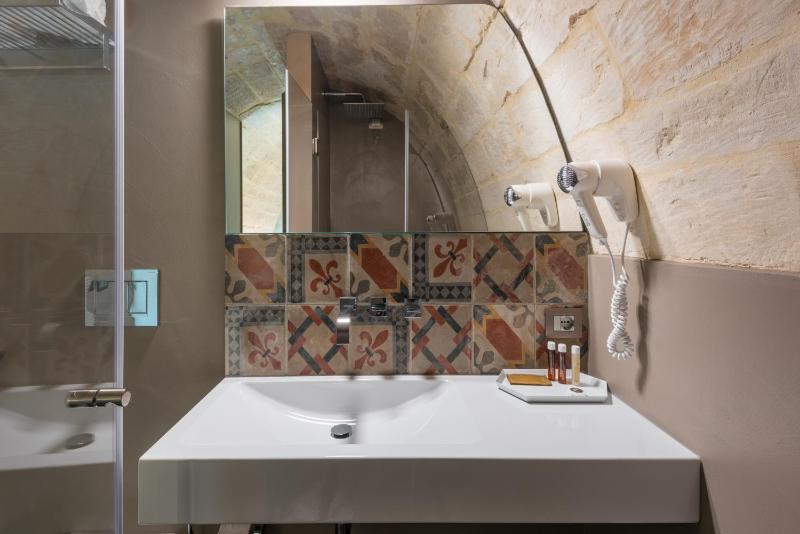 Junior Suite - Split Level image 2