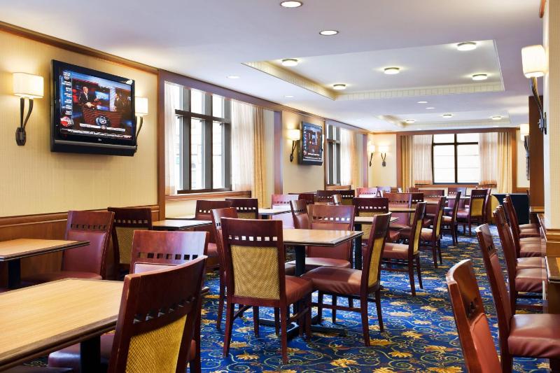 Residence Inn by Marriott Philadelphia Center City - image 4