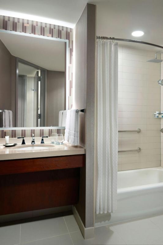 The Westin Peachtree Plaza Atlanta - image 41