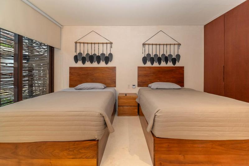 Exclusive Penthouse with Private Plunge Pool and Terrace - image 5