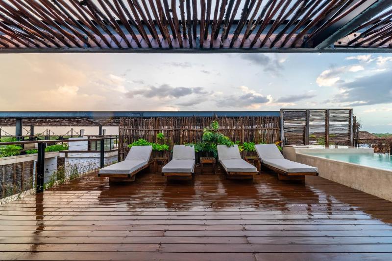Exclusive Penthouse with Private Plunge Pool and Terrace - image 3