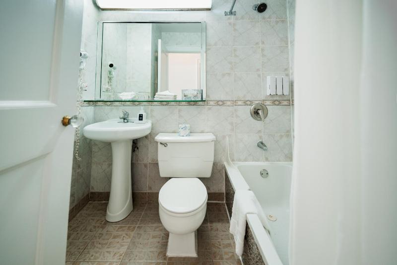 King Room image 2