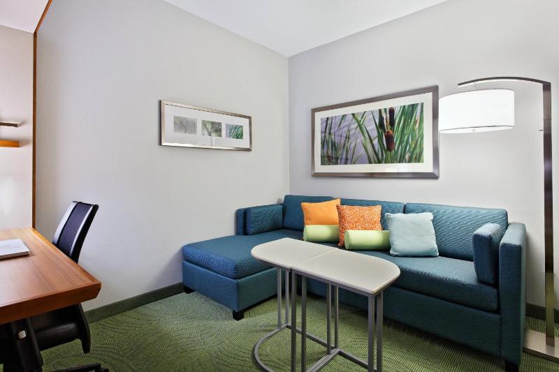 King Studio with Sofa Bed image 1
