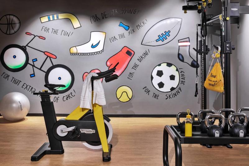 Moxy Bucharest Old Town - image 12