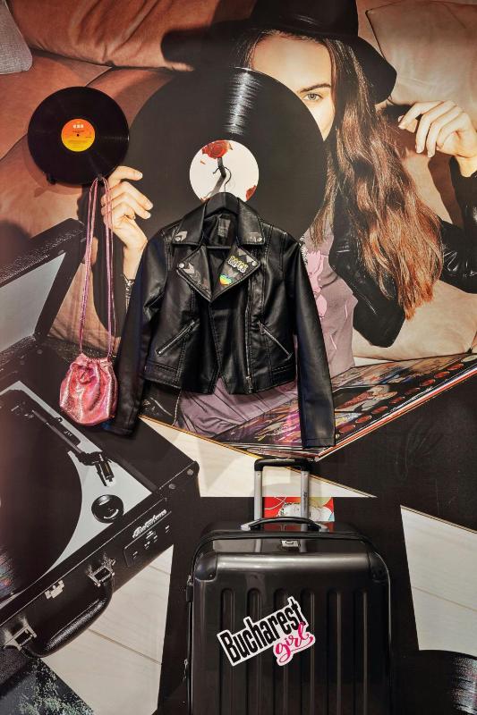 Moxy Standard, Guest room, 1 Queen image 2
