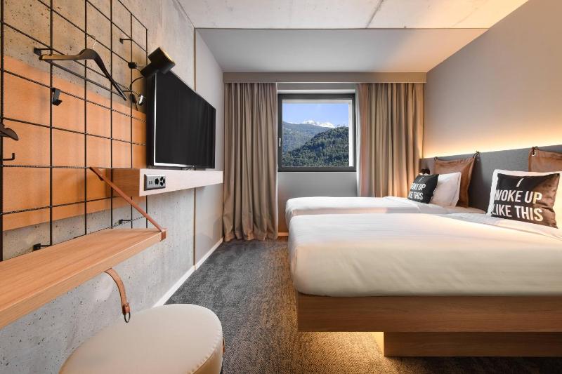 Moxy Standard Guest room with 2 Twin/Single Bed(s) image 2