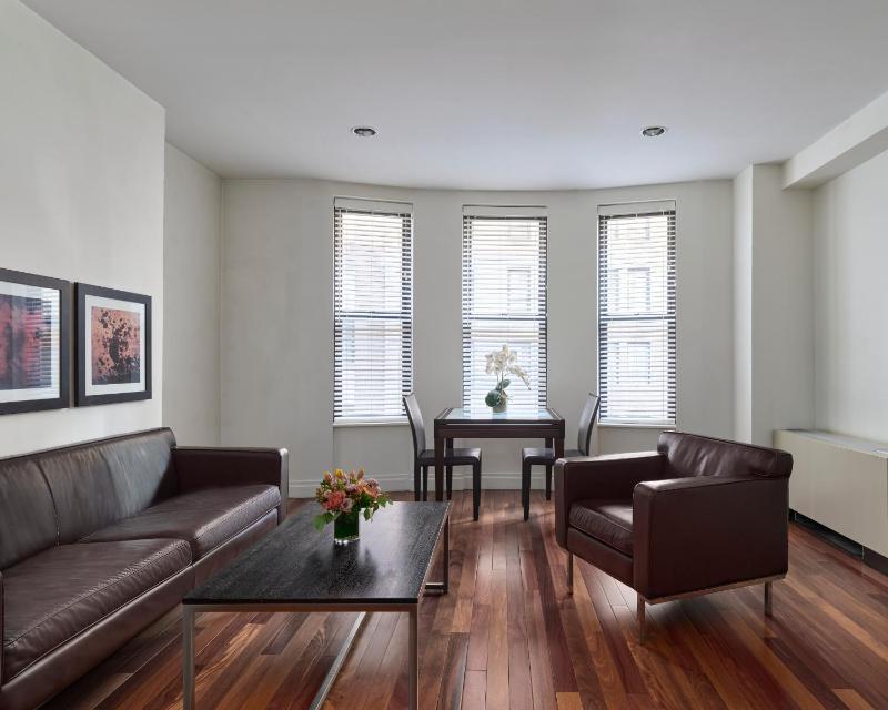 One Bedroom Suite  image 4