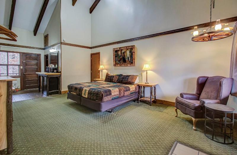 King Room with Fireplace image 2