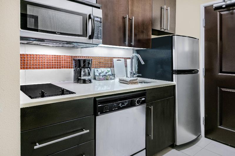 TownePlace Suites by Marriott San Antonio Downtown Riverwalk - image 6