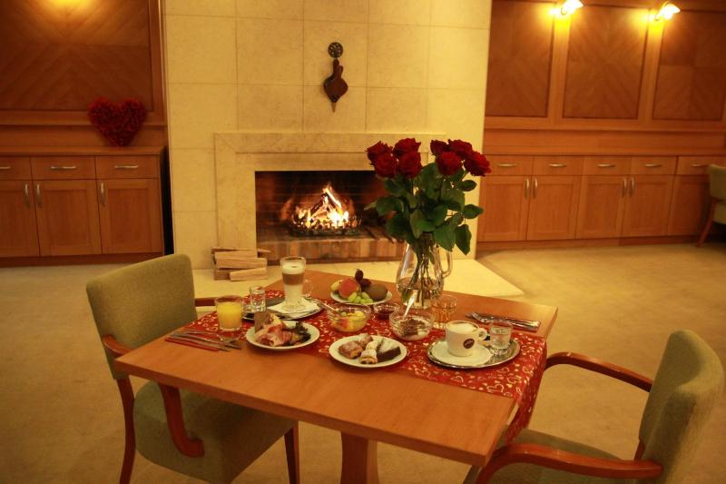 Quadruple Room image 3