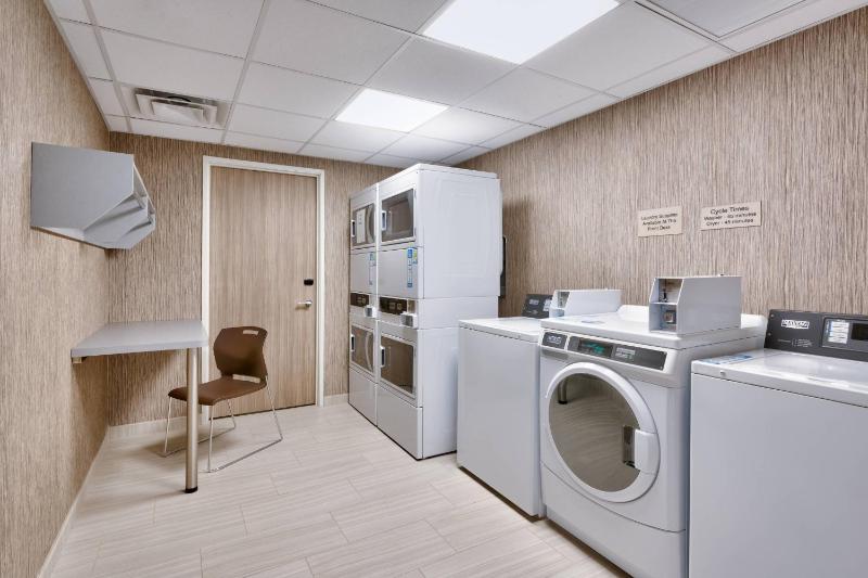Springhill Suites by Marriott Colorado Springs North/Air Force Academy - image 12