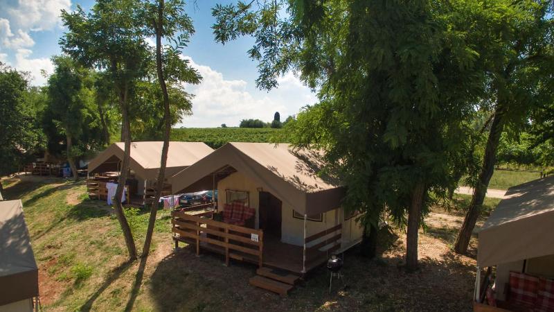Deluxe Tent image 1