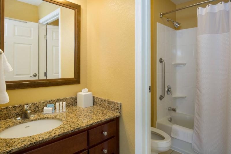 Two-Bedroom Suite image 2