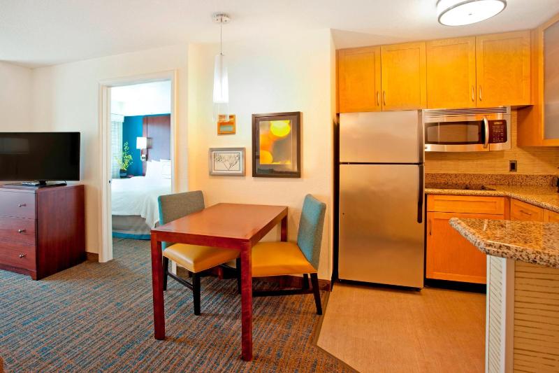 Residence Inn by Marriott Portland Airport at Cascade Station - image 6