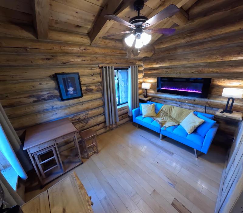 Suite with Balcony image 3