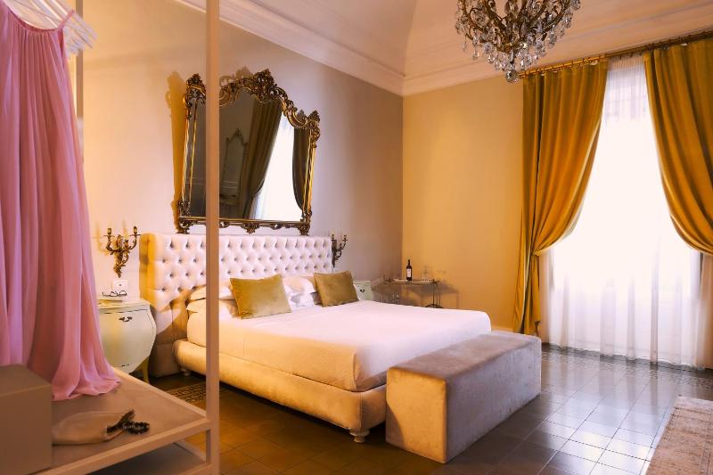 Queen Suite image 4